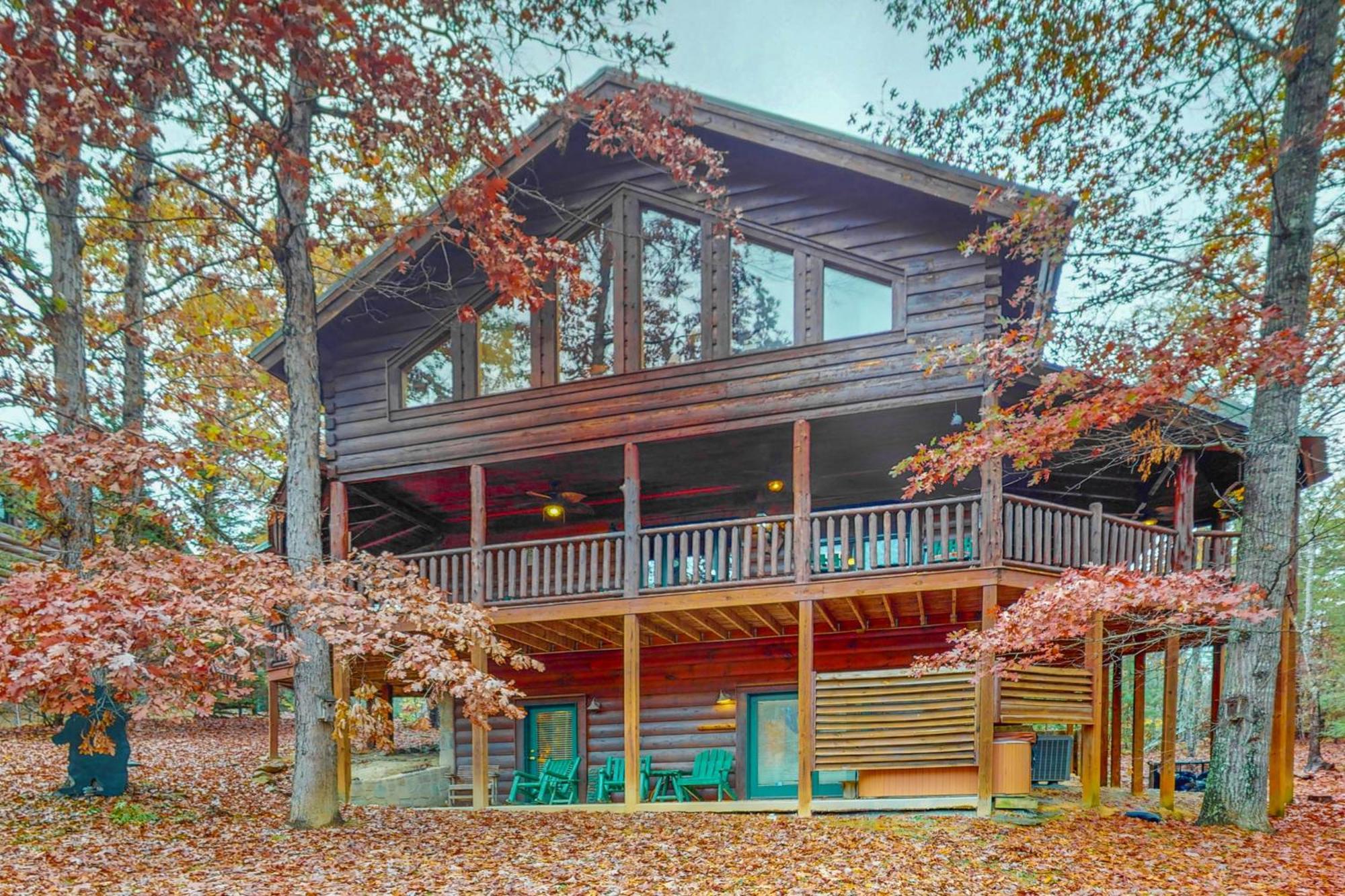 On Solid Ground Sevierville Bagian luar foto
